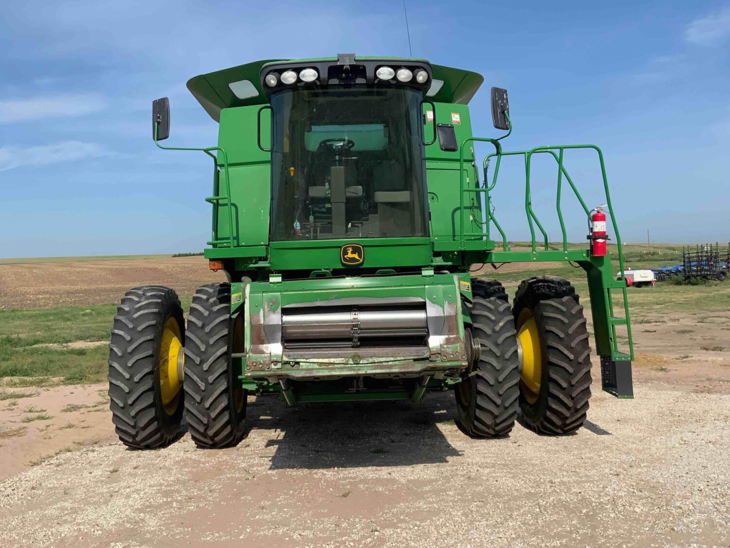 2006 John Deere 9660 STS 2WD Combine (2)