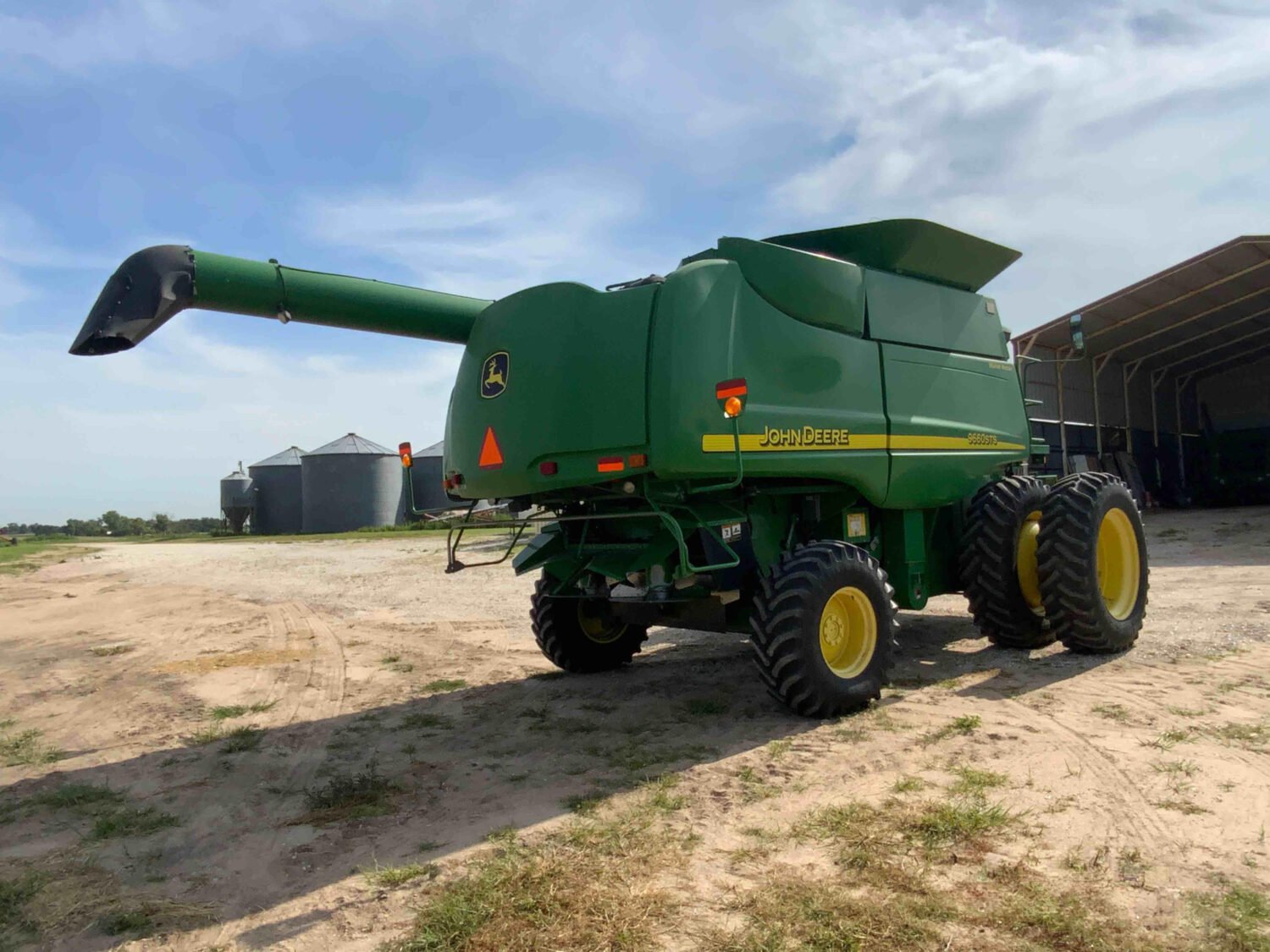 2006 John Deere 9660 STS 2WD Combine (5)