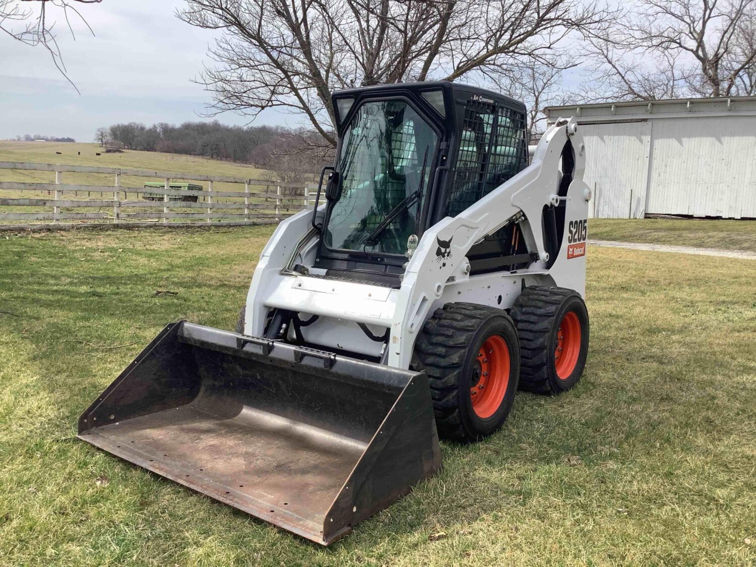 2008 Bobcat S205 Skid Steer (1)