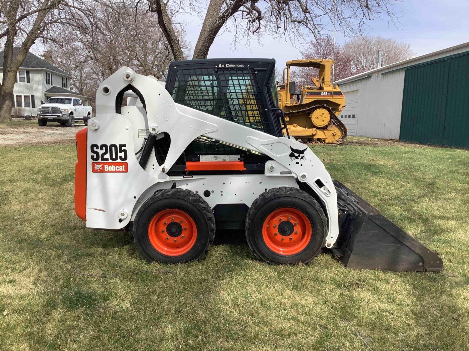 2008 Bobcat S205 Skid Steer (3)