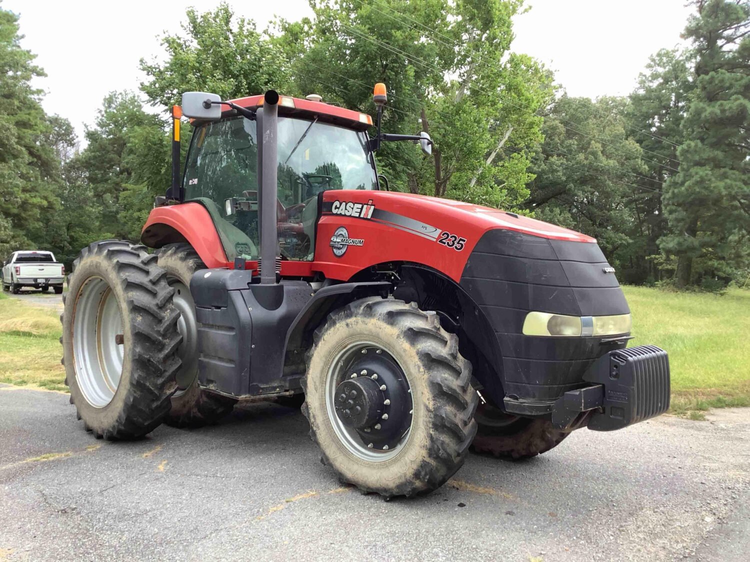 2013 Case IH Magnum 235 MFWD Tractor (2)