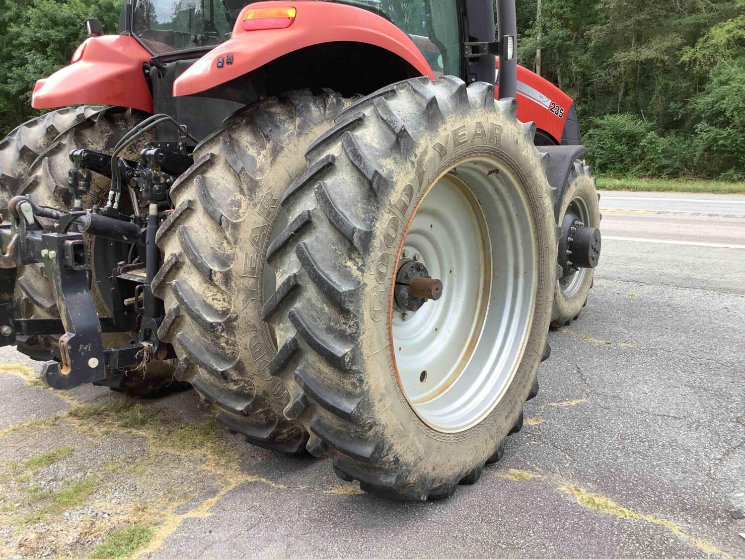 2013 Case IH Magnum 235 MFWD Tractor (26)