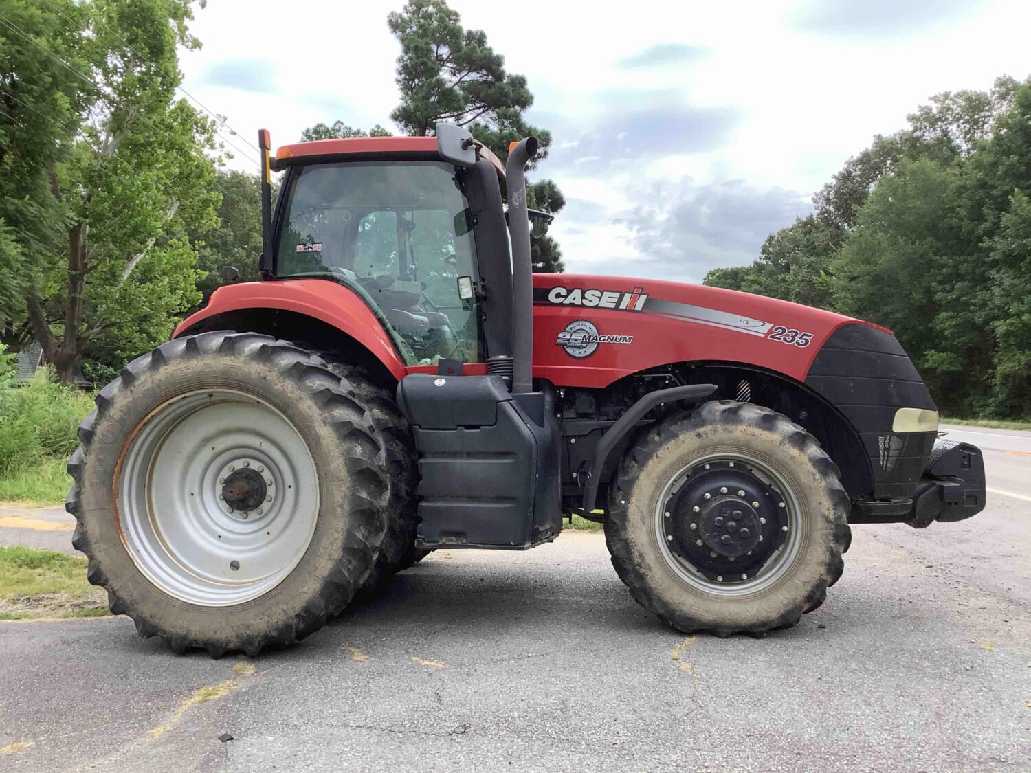 2013 Case IH Magnum 235 MFWD Tractor (3)