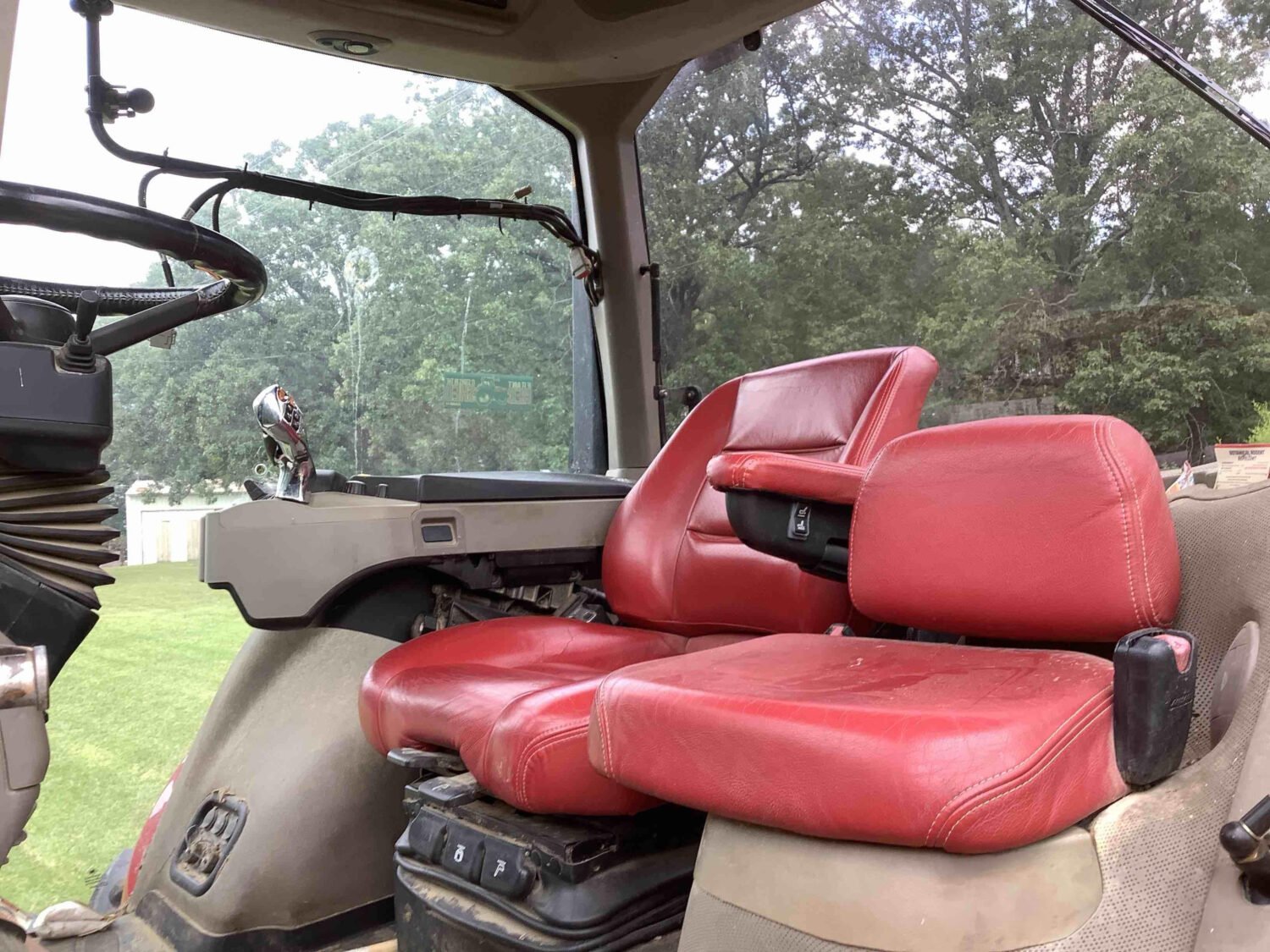 2013 Case IH Magnum 235 MFWD Tractor (40)