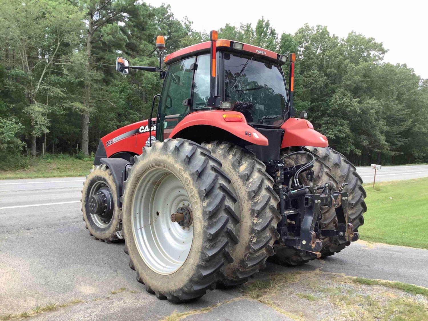 2013 Case IH Magnum 235 MFWD Tractor (7)