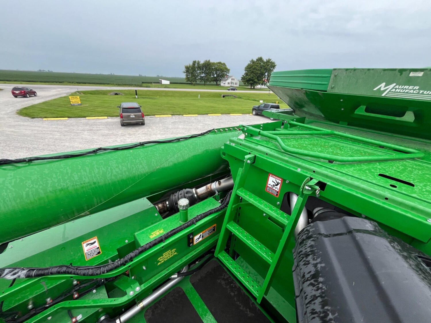 2014 John Deere S660 4WD Combine (117)