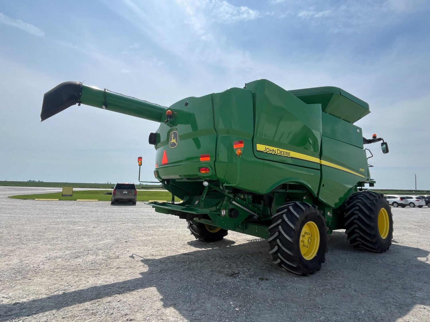 2014 John Deere S660 4WD Combine (5)