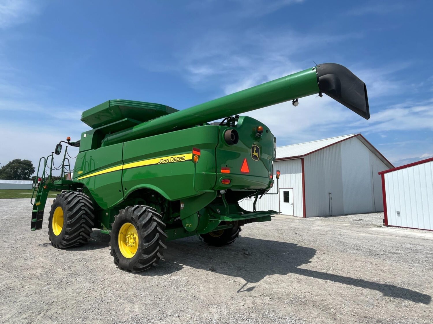 2014 John Deere S660 4WD Combine (7)