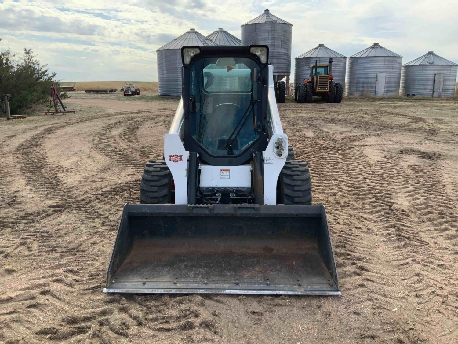 2015 Bobcat S650 Skid Steer (4)