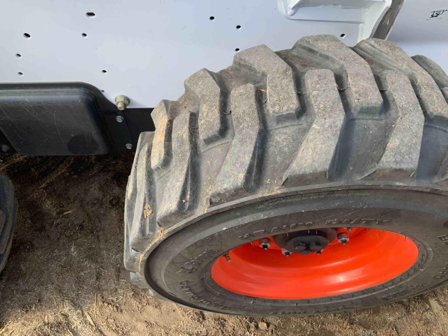 2015 Bobcat S650 Skid Steer (42)