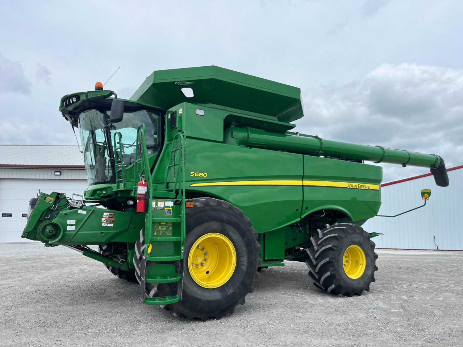 2015 John Deere S680 4WD Combine (1)