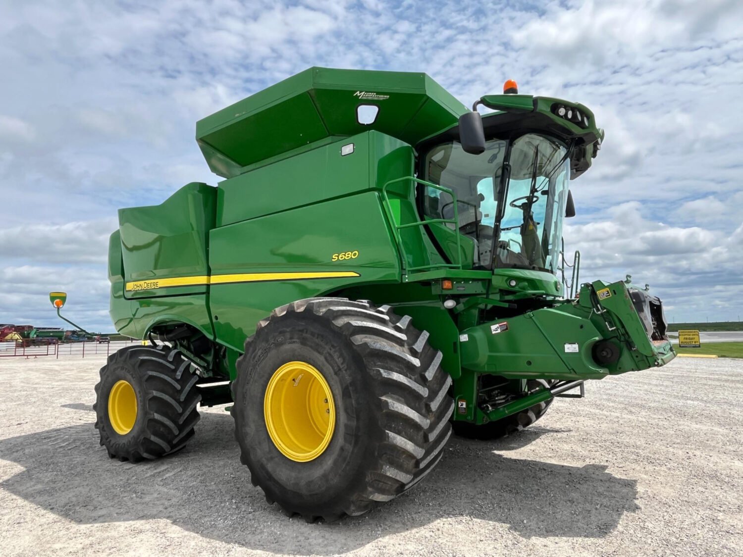 2015 John Deere S680 4WD Combine (4)