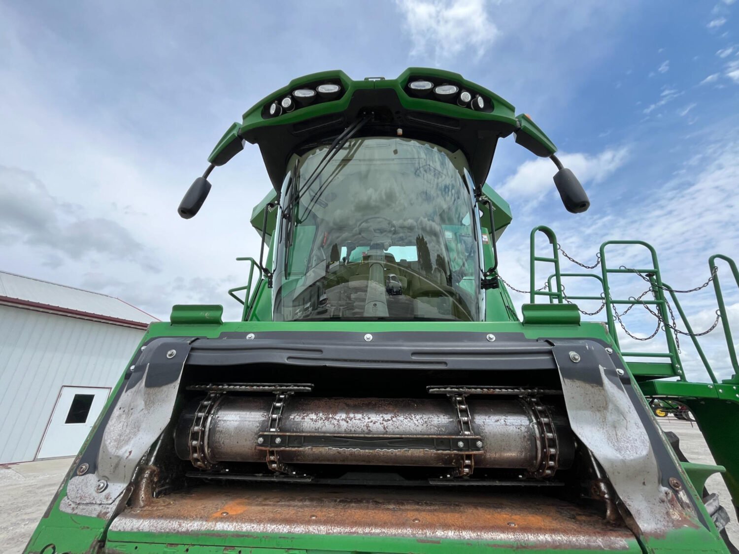 2015 John Deere S680 4WD Combine (63)