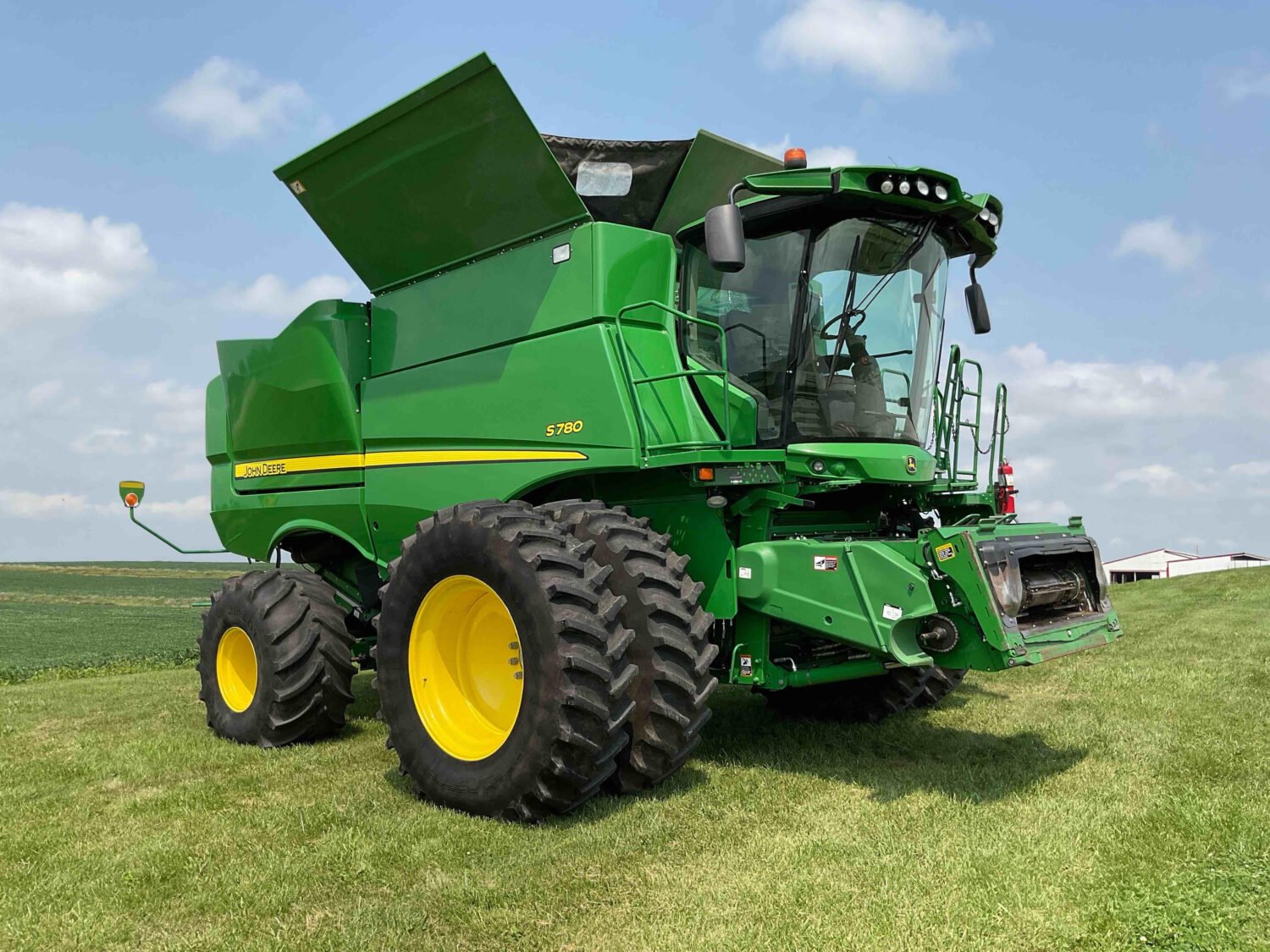 2018 John Deere S780 2WD Combine (2)