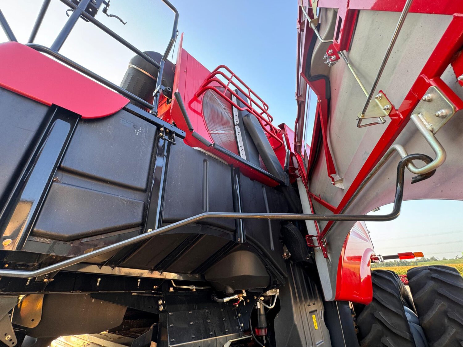 2019 Case IH 8250 2WD Combine (27)