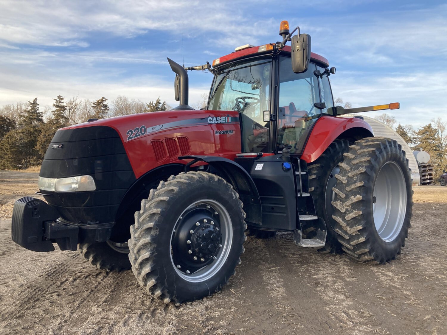 caseih220magnummfwdtractor_04aa875d4bb34e418a8099f78b323ab9-ra