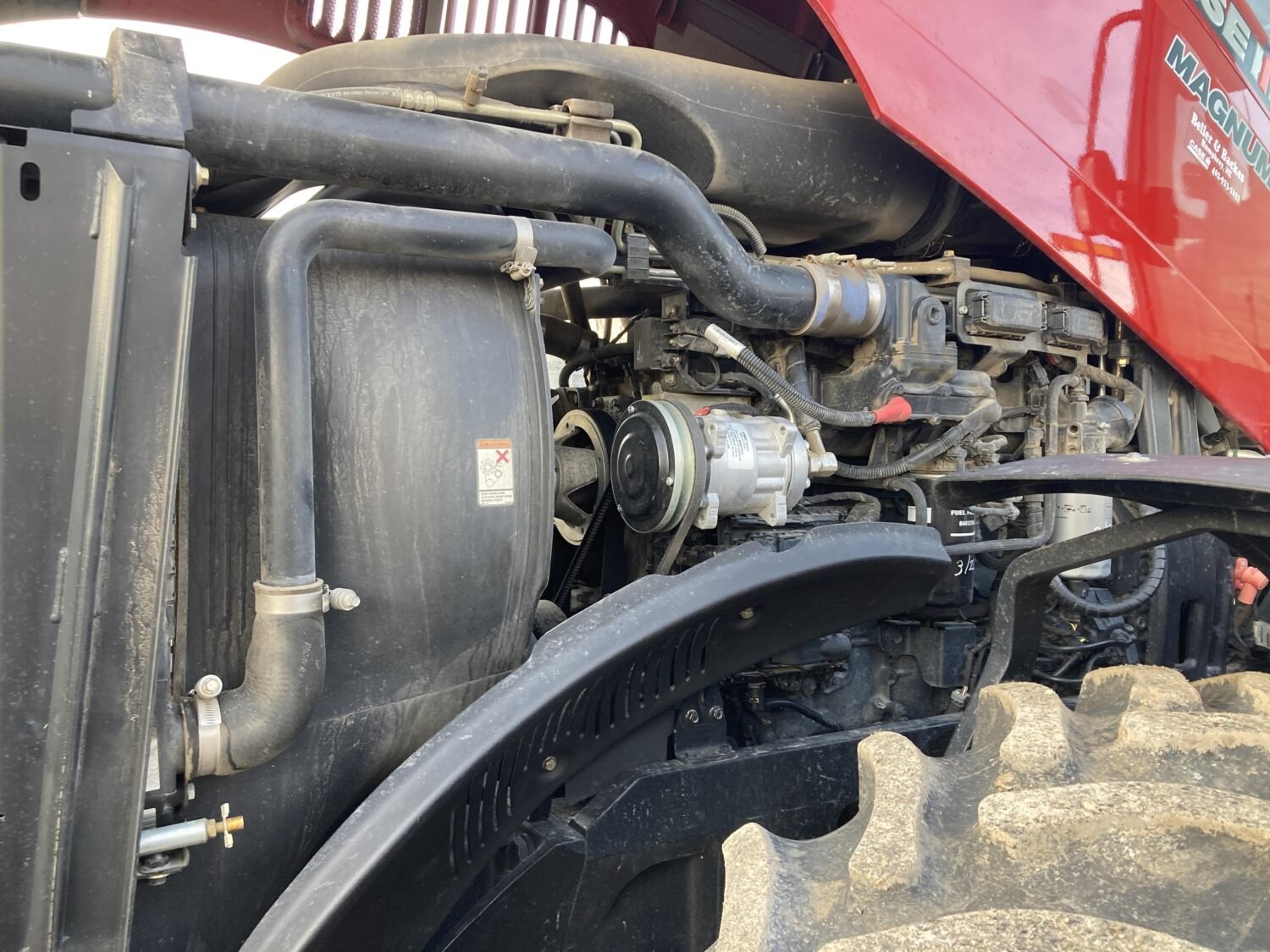 caseih220magnummfwdtractor_462f4067550f4f0180e236c942921af8-ra