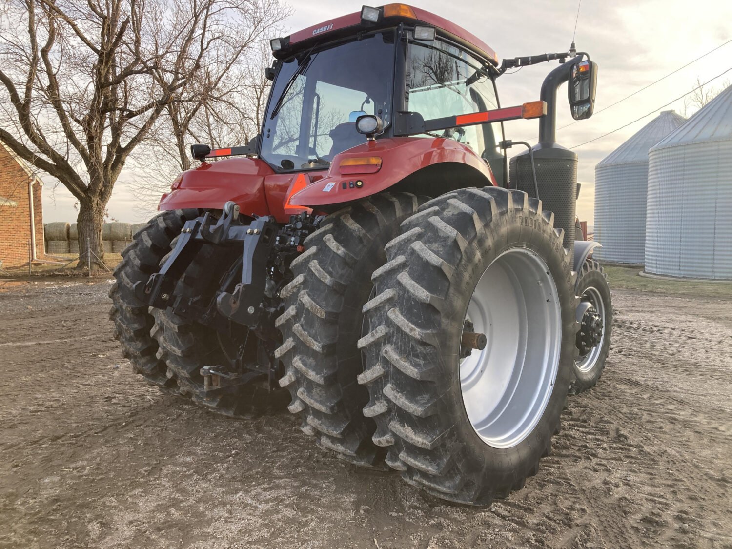 caseih220magnummfwdtractor_5305b9d877304c6f8f947ac7f4fd762f-ra